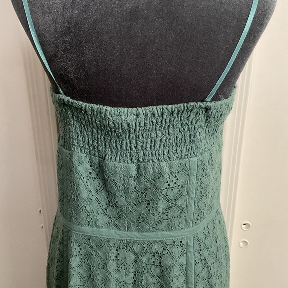 💙 BCBG Strapless Sheath Lace Dress - Picture 6 of 7